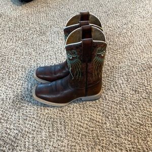 Boys Ariat cowboy boots 11.5